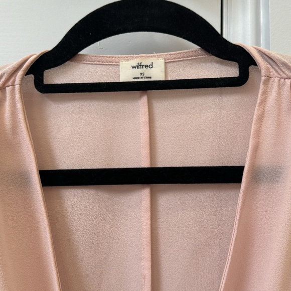 Aritzia long sleeve - size xs - Picture 2 of 2